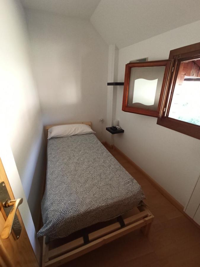 Aras Biescas Lägenhet Exteriör bild